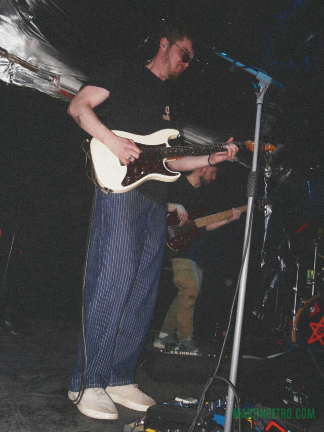 Darkness Positive @Pink Whale