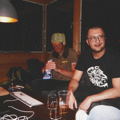 Pohostil nás vo svojej obývačke